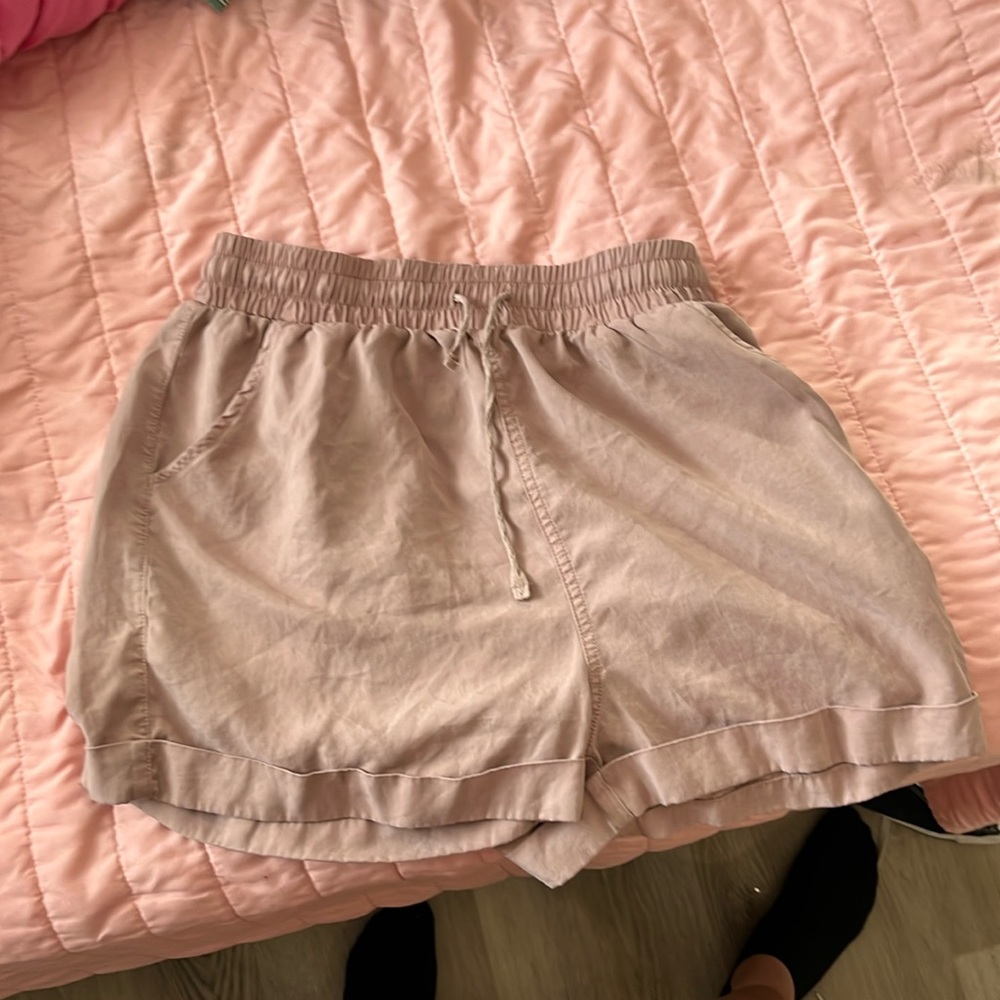cute pink rosey shorts